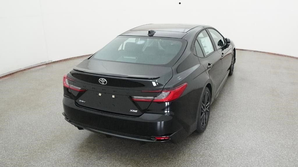 Vehicle image 19 of 33