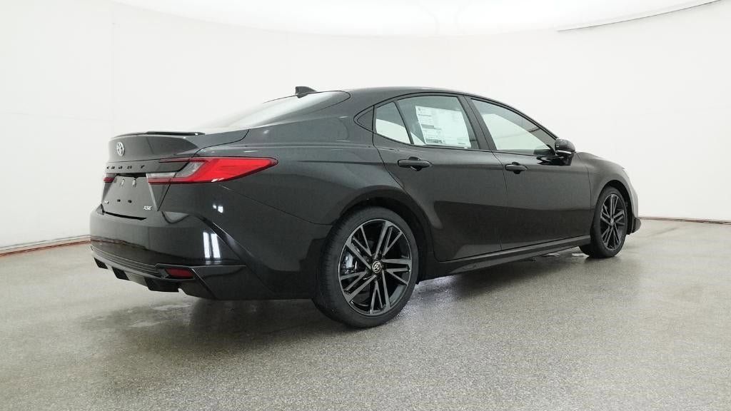 Vehicle image 22 of 33
