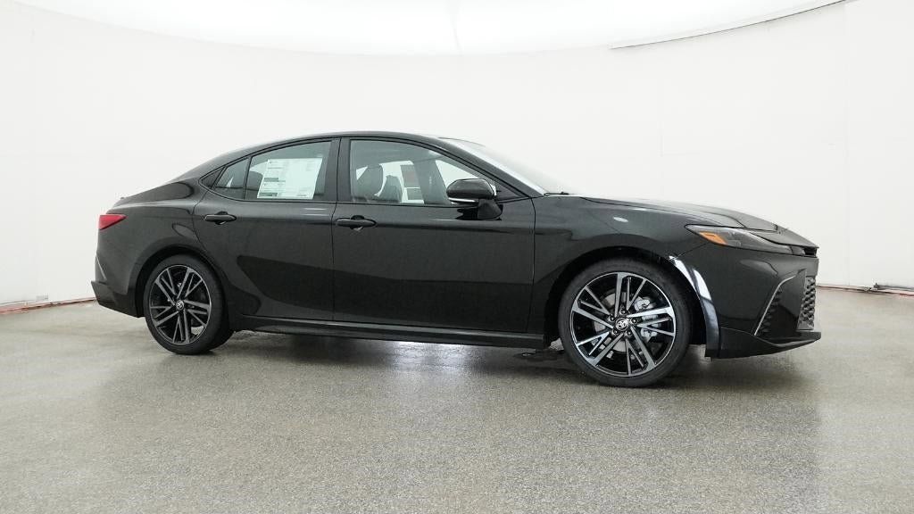 Vehicle image 11 of 33
