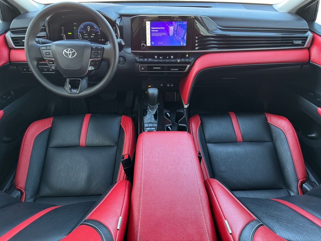 Vehicle image 29 of 31