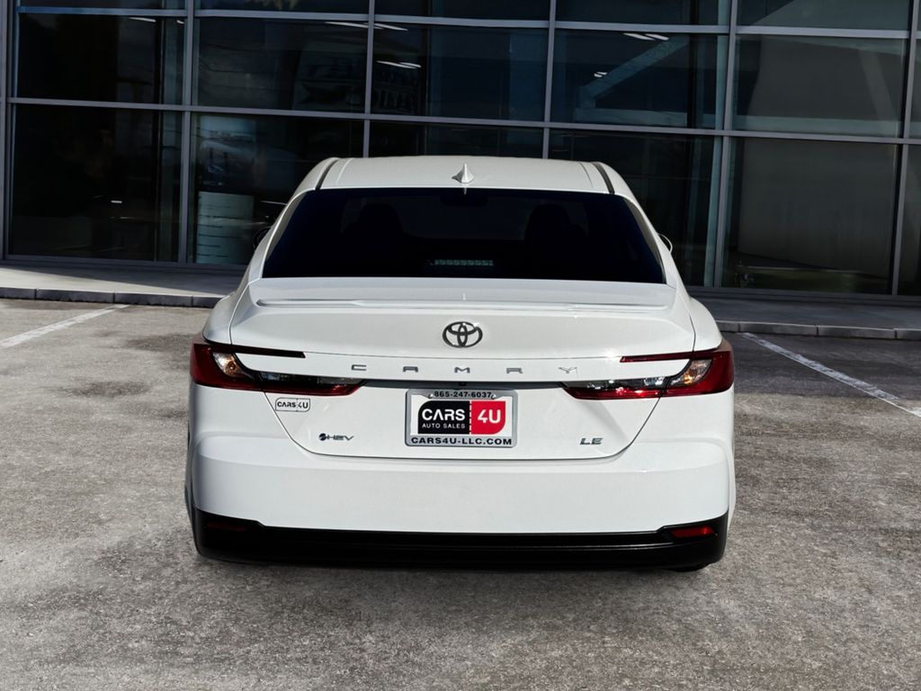 Vehicle image 6 of 31