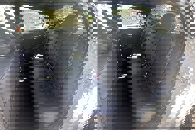 Vehicle image 8 of 19