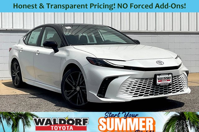 Vehicle image 2 of 19