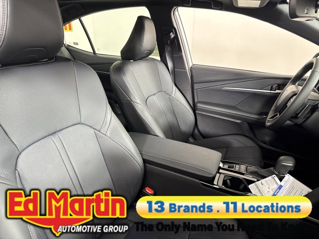 Vehicle image 46 of 98