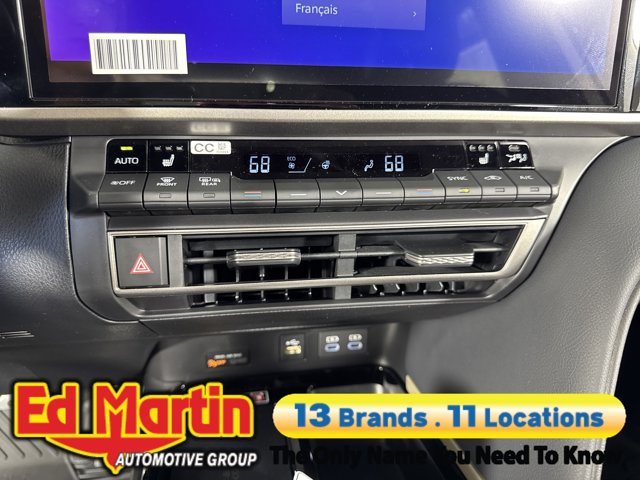 Vehicle image 66 of 98