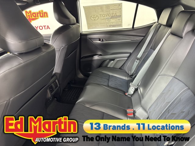 Vehicle image 49 of 98