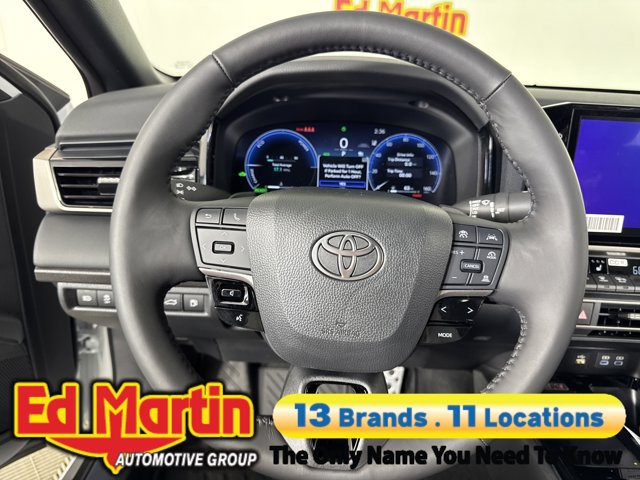 Vehicle image 58 of 98