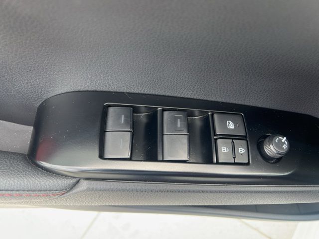 Vehicle image 20 of 26
