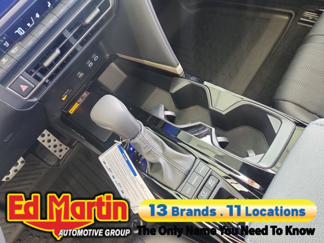 Vehicle image 34 of 34