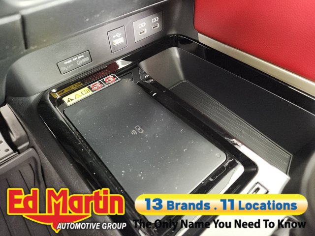 Vehicle image 43 of 57