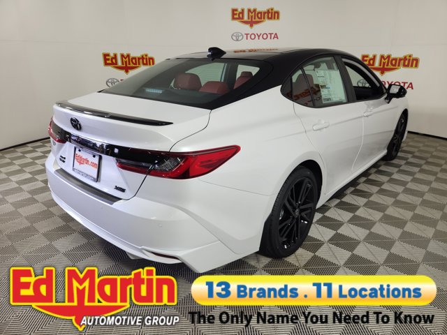 Vehicle image 15 of 57