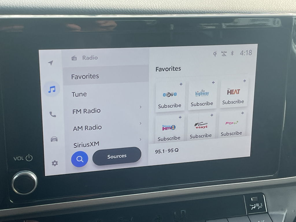 2025 Toyota Camry SE Image 18 of 24