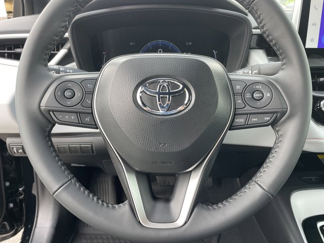 Vehicle image 9 of 21