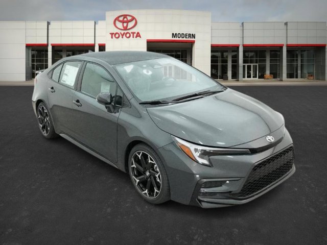 Vehicle image 13 of 40
