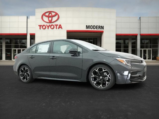 Vehicle image 10 of 40