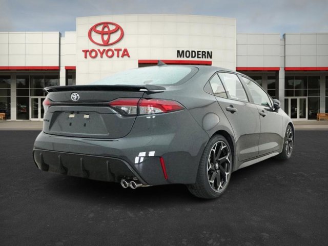 Vehicle image 19 of 40