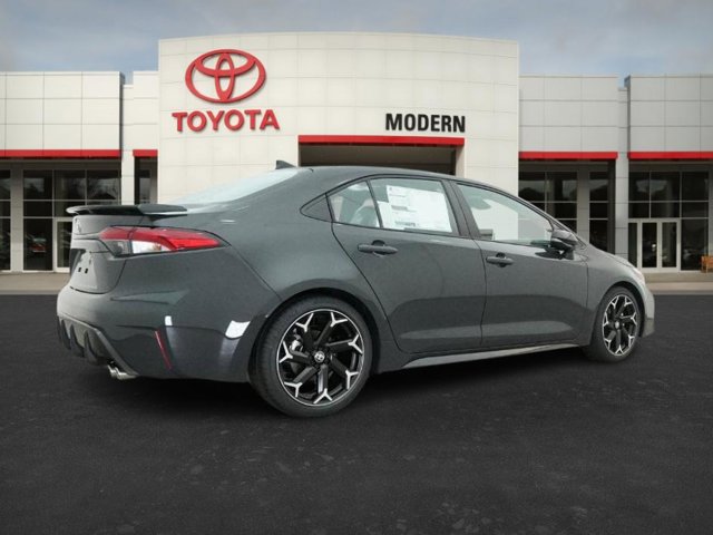 Vehicle image 20 of 40