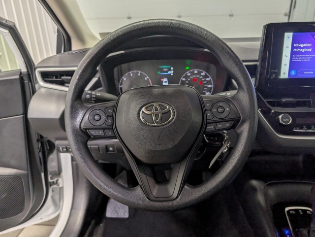 2025 Toyota Corolla Hybrid LE Image 13 of 28