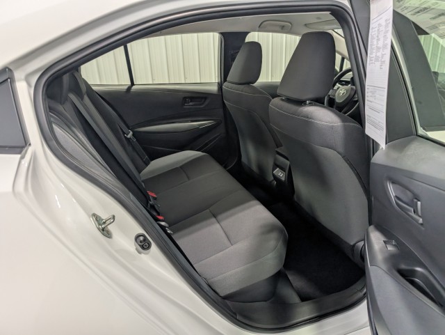 2025 Toyota Corolla Hybrid LE Image 10 of 28