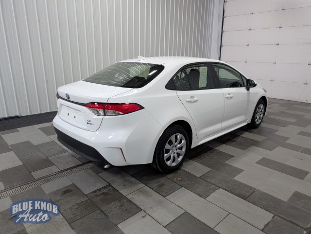 2025 Toyota Corolla Hybrid LE Image 4 of 28