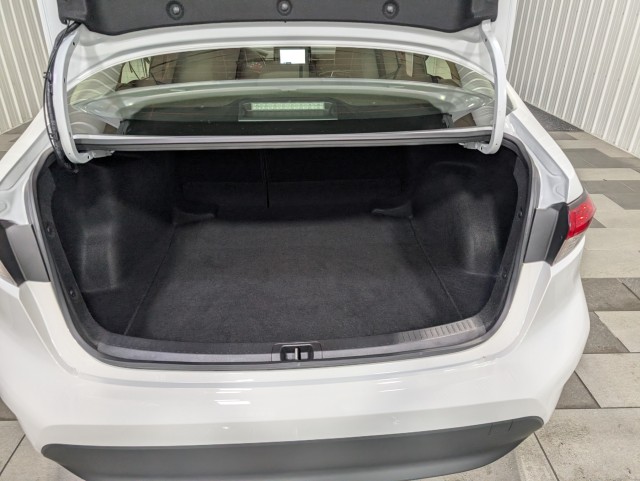 2025 Toyota Corolla Hybrid LE Image 9 of 28