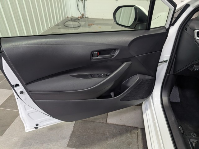 2025 Toyota Corolla Hybrid LE Image 19 of 28