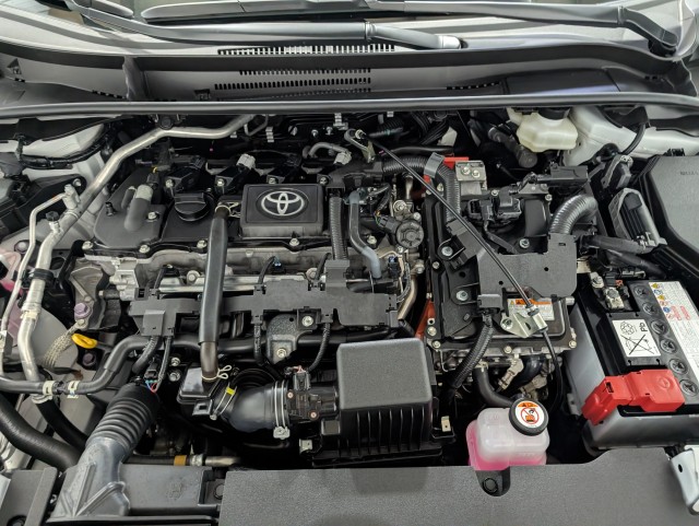 2025 Toyota Corolla Hybrid LE Image 7 of 28
