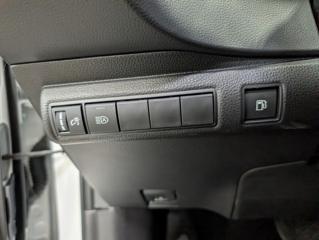 2025 Toyota Corolla Hybrid LE Image 24 of 28