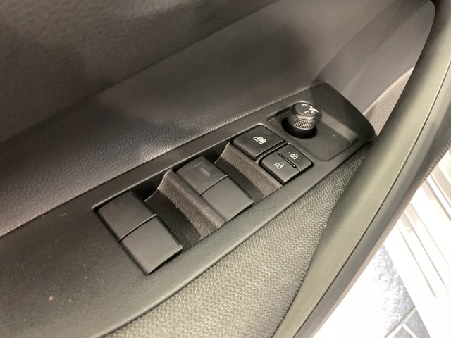 Vehicle image 14 of 24
