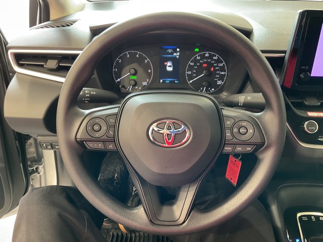 Vehicle image 20 of 24
