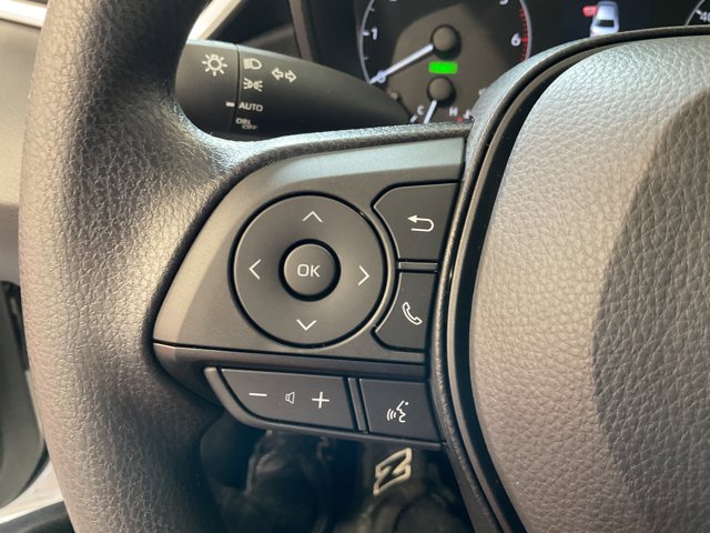 Vehicle image 22 of 24