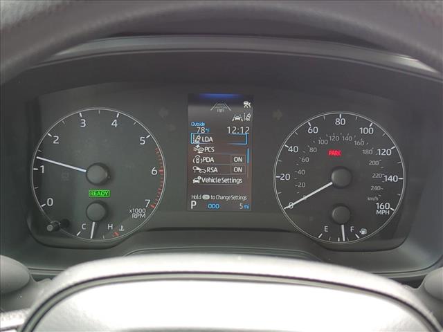 Vehicle image 11 of 18
