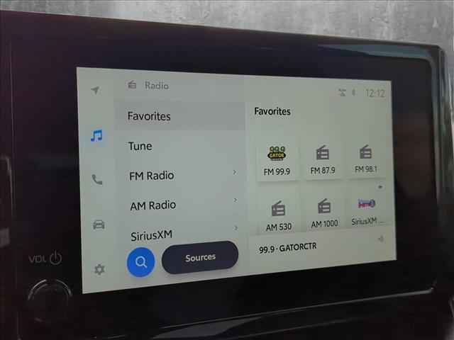 Vehicle image 12 of 18