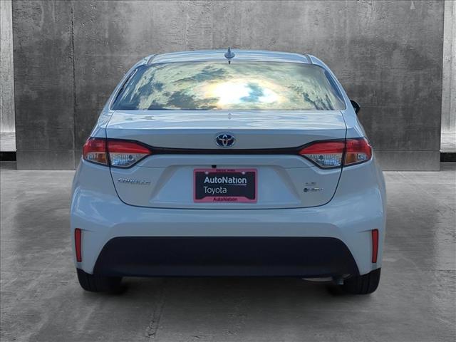 Vehicle image 5 of 18