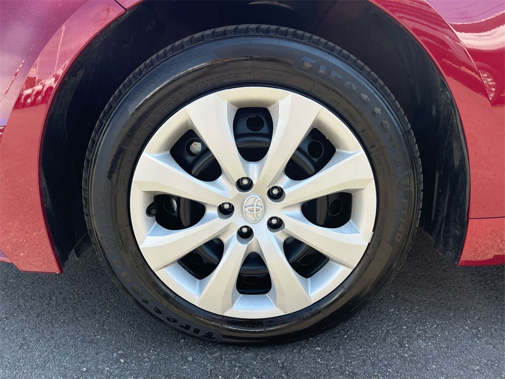 Vehicle image 29 of 34