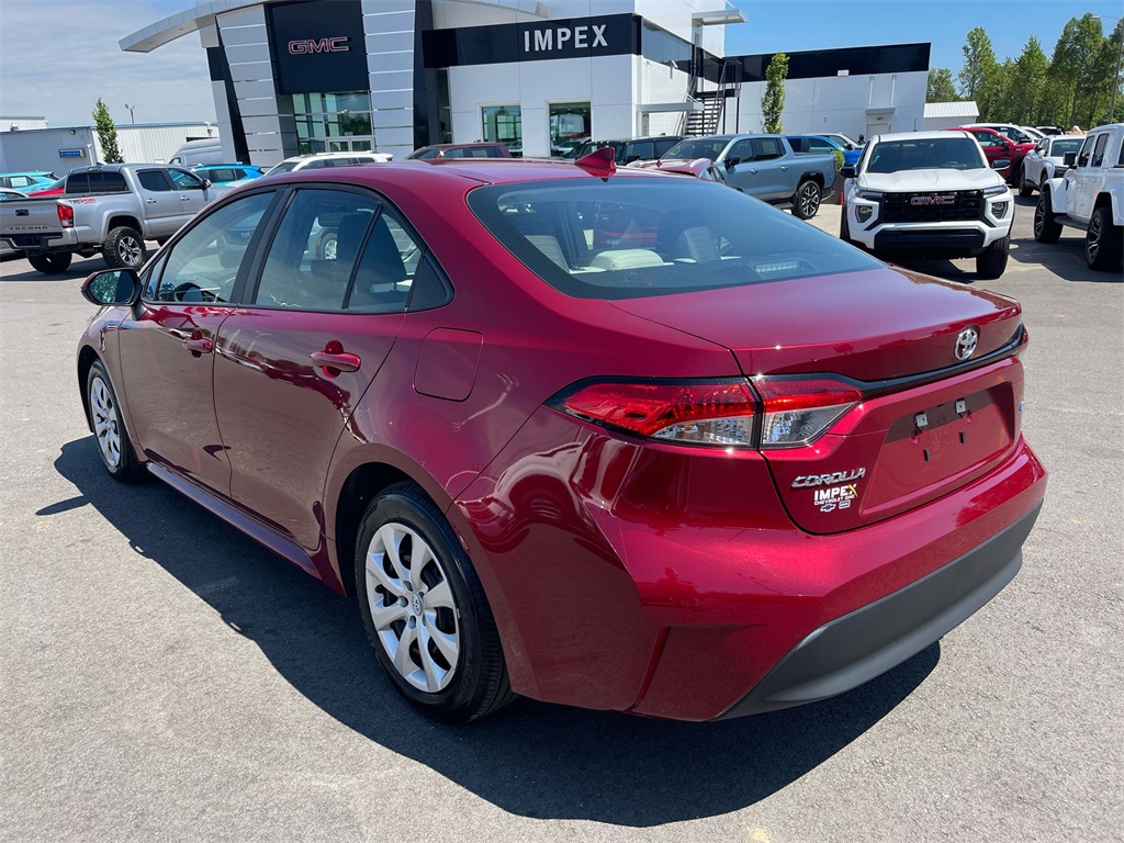 Vehicle image 7 of 34