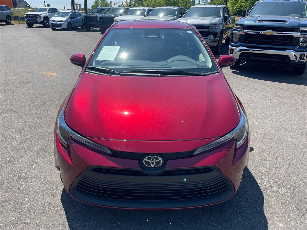 Vehicle image 2 of 34