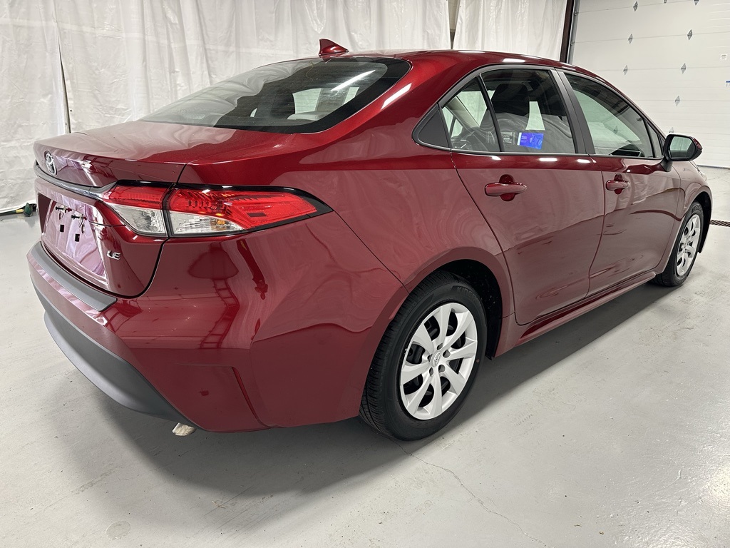 2025 Toyota Corolla LE Image 4 of 67