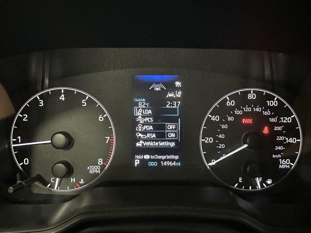 2025 Toyota Corolla LE Image 32 of 67