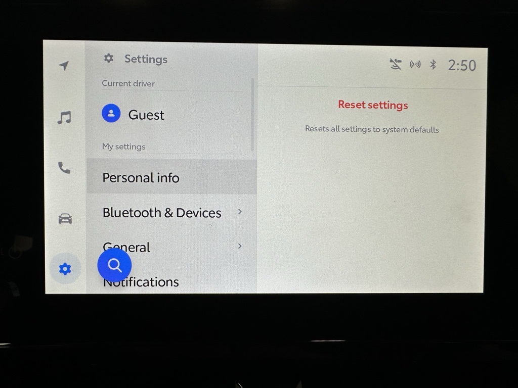 2025 Toyota Corolla LE Image 38 of 67