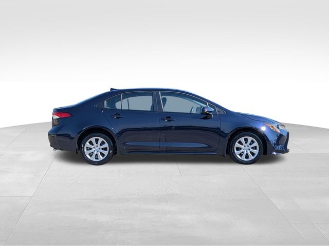 Vehicle image 5 of 33