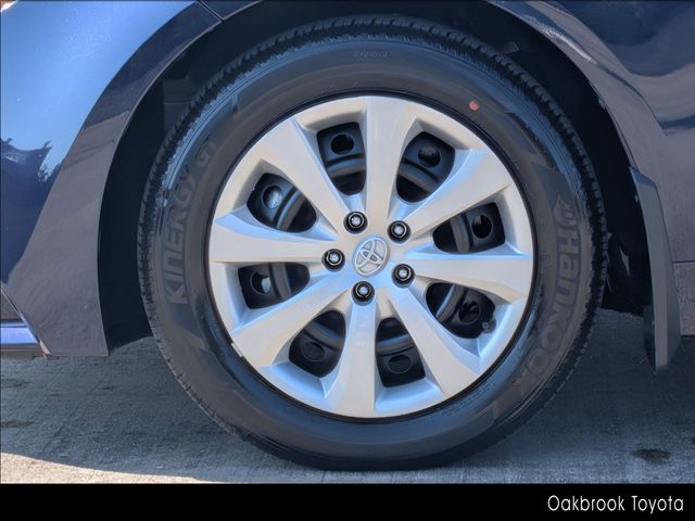 Vehicle image 11 of 33