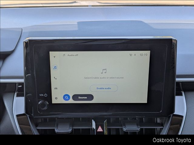 Vehicle image 22 of 33