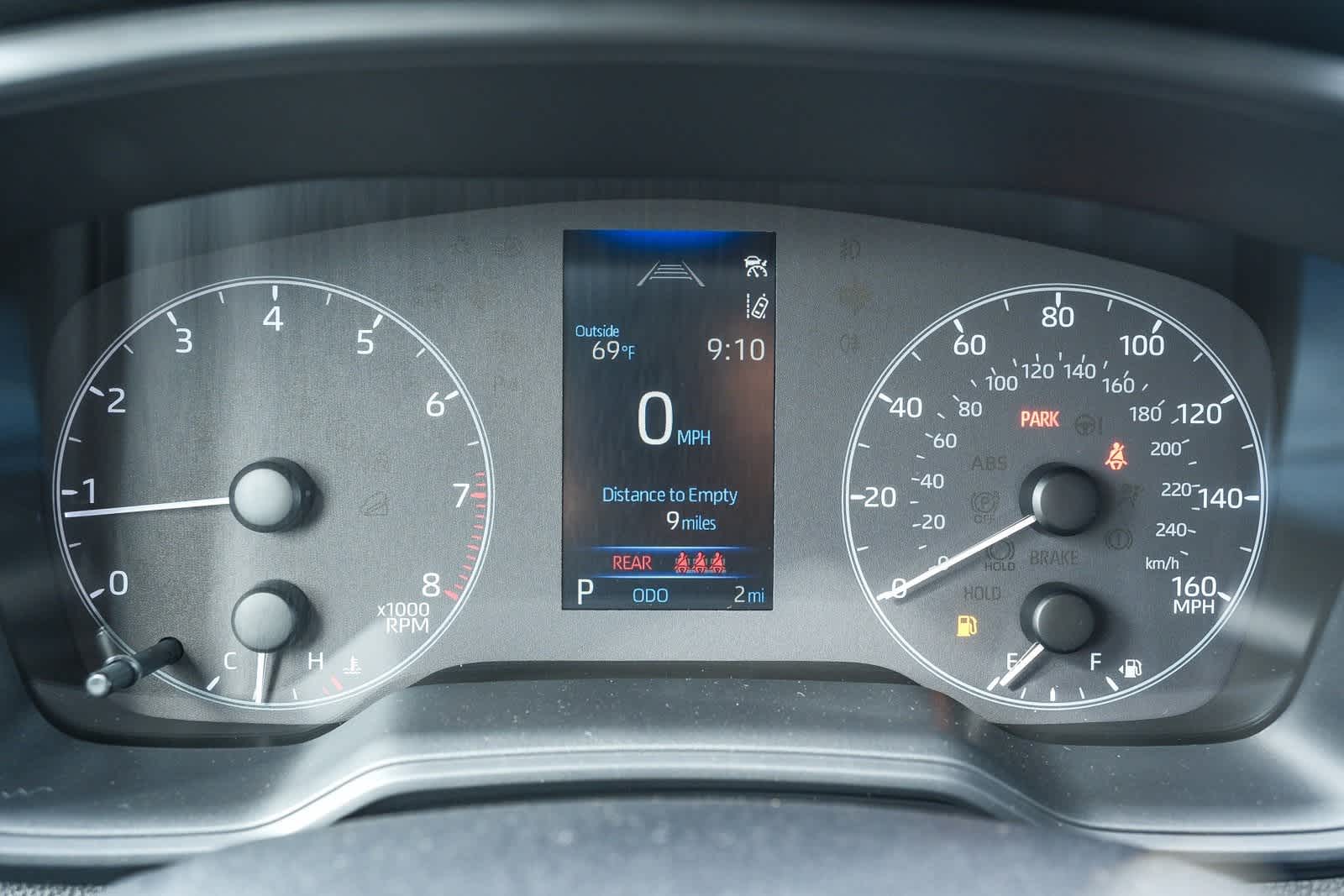 2025 Toyota Corolla LE Image 18 of 29