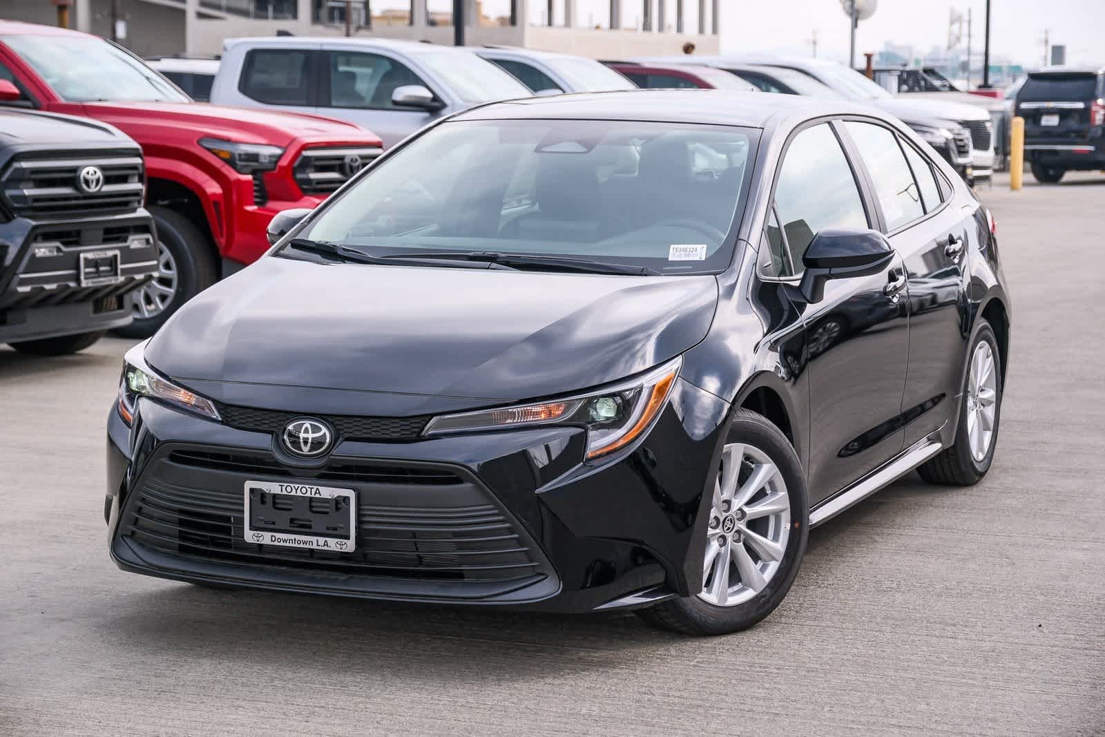 2025 Toyota Corolla LE Image 1 of 29