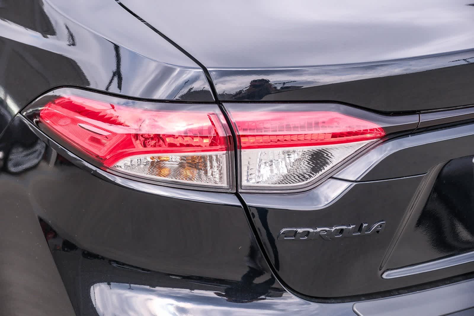 2025 Toyota Corolla LE Image 26 of 29