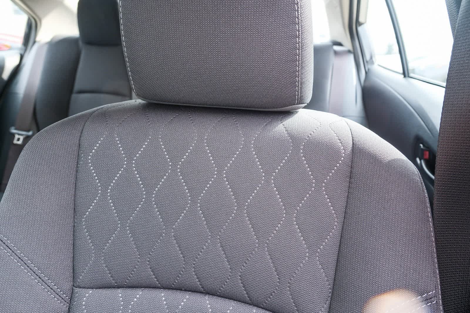 2025 Toyota Corolla LE Image 13 of 29