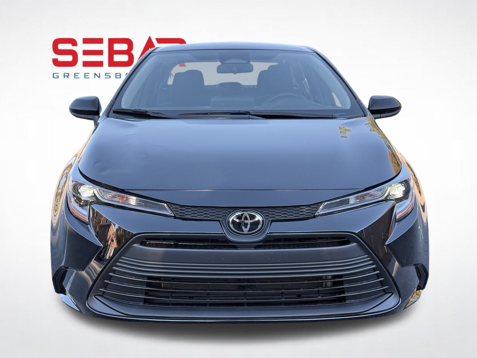 2025 Toyota Corolla LE Image 3 of 31
