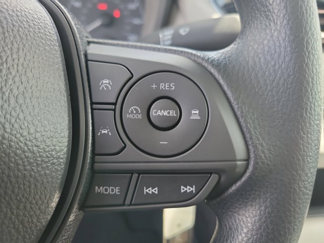 Vehicle image 19 of 30
