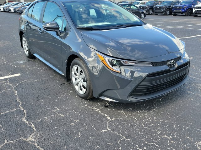 Vehicle image 2 of 30